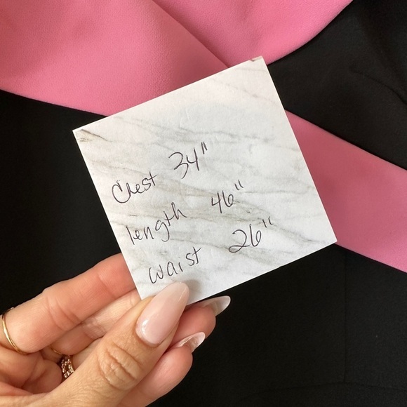 Christian Siriano Cold-Shoulder Midi A-Line Dress Crepe in Black/Pink Si… - Picture 9 of 15